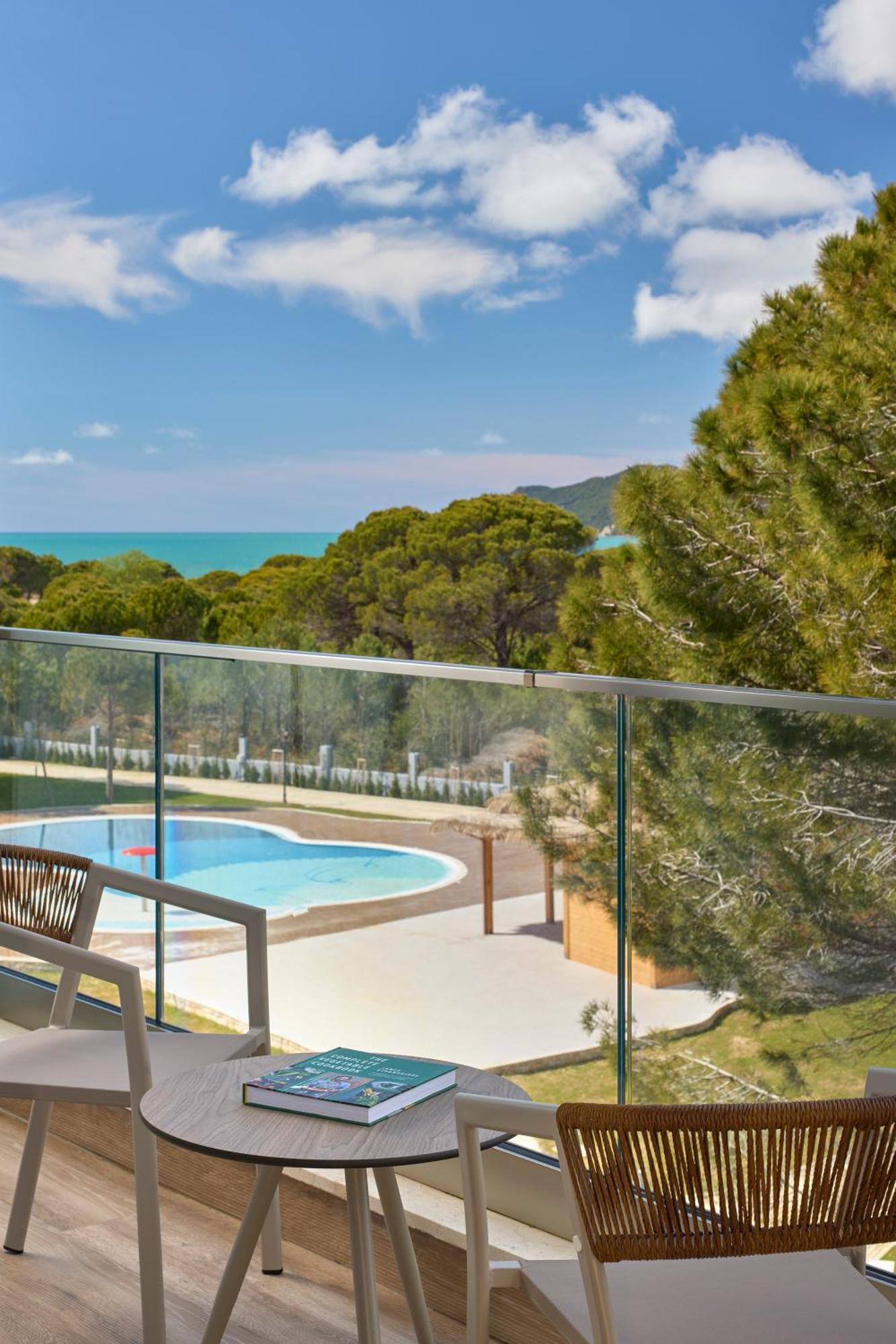 Plazhi San Pietro Melia Durres Albania酒店 外观 照片